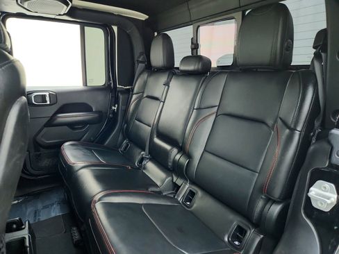 Used 2020 Jeep Gladiator Rubicon AWD/4WD image 26