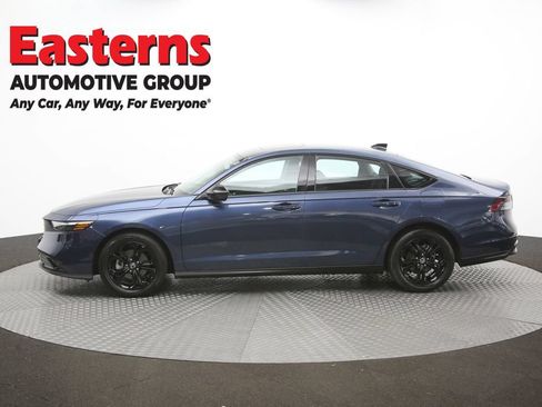 Used 2025 Honda Accord SE image 60
