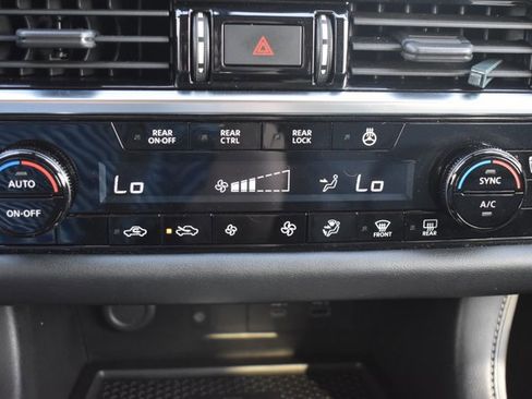 Used 2023 Nissan Pathfinder SL w/ Lighting Package (N92) AWD/4WD image 28
