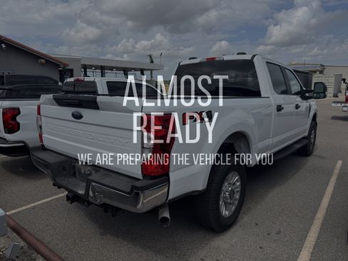 Used 2022 Ford F250 XL w/ STX Appearance Package AWD/4WD image 4
