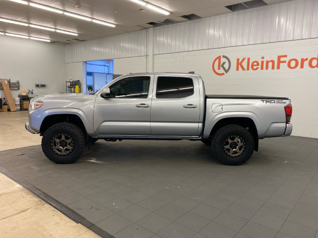 Used 2022 Toyota Tacoma SR AWD/4WD image 7