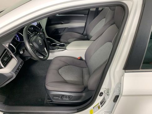 Used 2024 Toyota Camry LE image 29