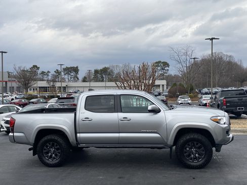 Used 2023 Toyota Tacoma SR5 image 4