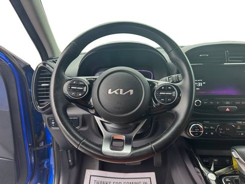 Used 2024 Kia Soul EX w/ Option Group 015 FWD image 16