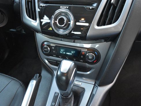 Used 2013 Ford Focus Titanium w/ Titanium Handling Pkg image 23