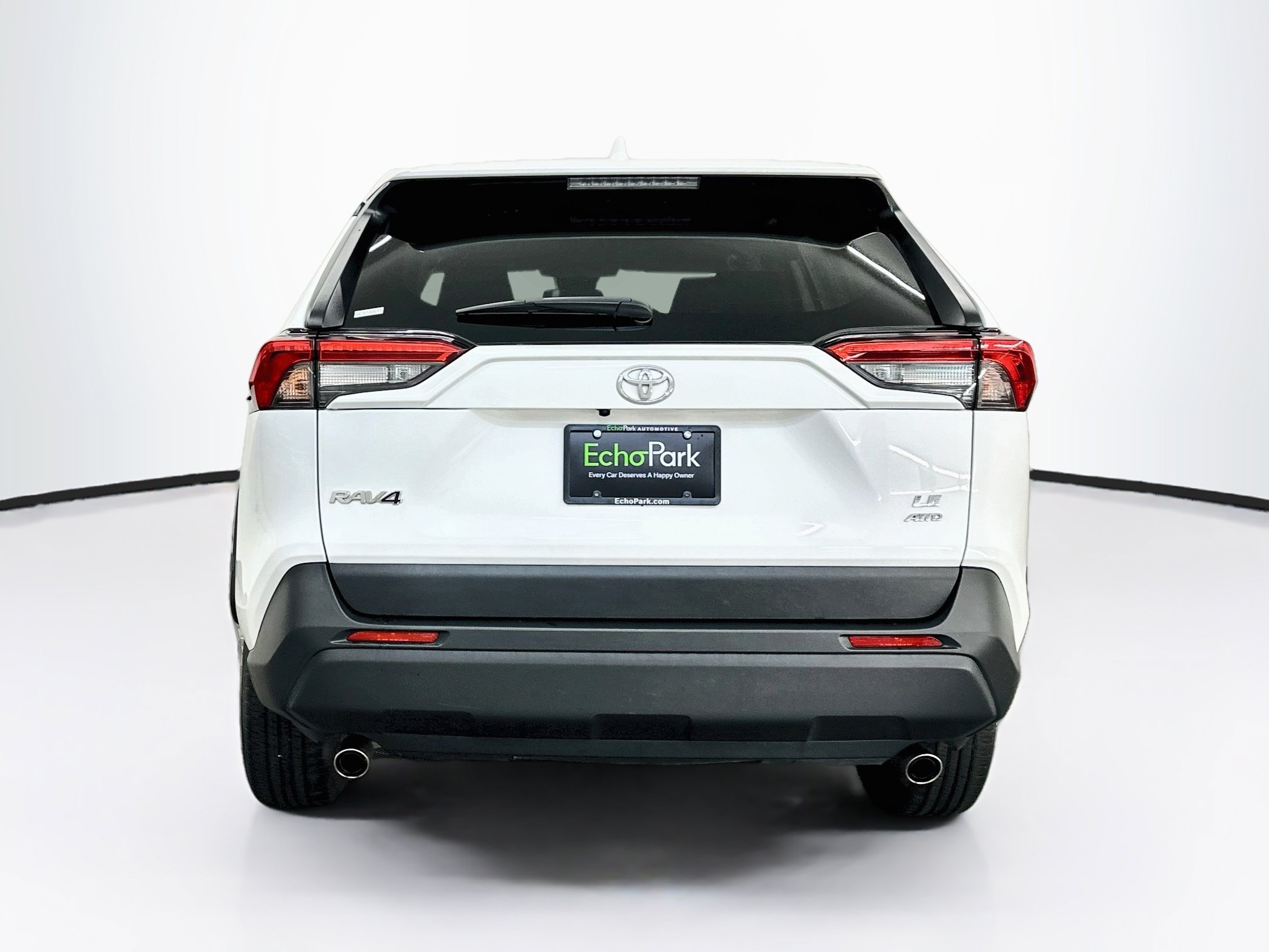 Used 2025 Toyota RAV4 LE AWD/4WD image 7