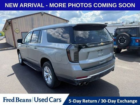 Used 2025 Chevrolet Suburban Premier w/ Sun And Tow Package image 6
