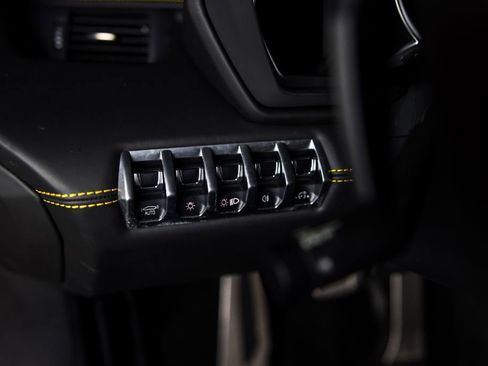 Used 2013 Lamborghini Aventador LP 700-4 image 21