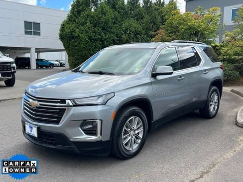 Used 2023 Chevrolet Traverse LT w/ LPO, Cargo Package AWD/4WD image 3