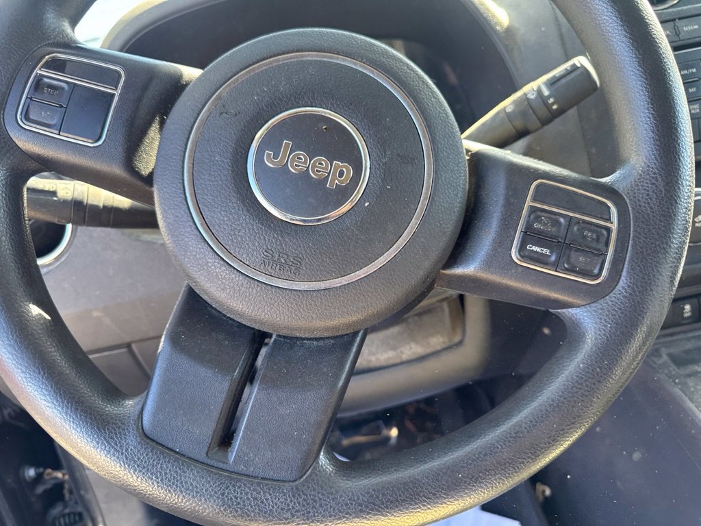 Used 2014 Jeep Compass Sport w/ Power Value Group FWD image 16