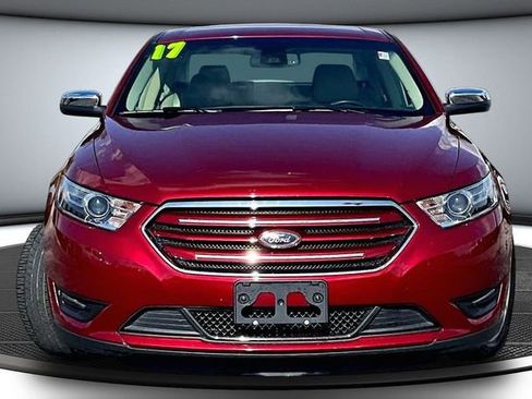 Used 2017 Ford Taurus Limited image 2