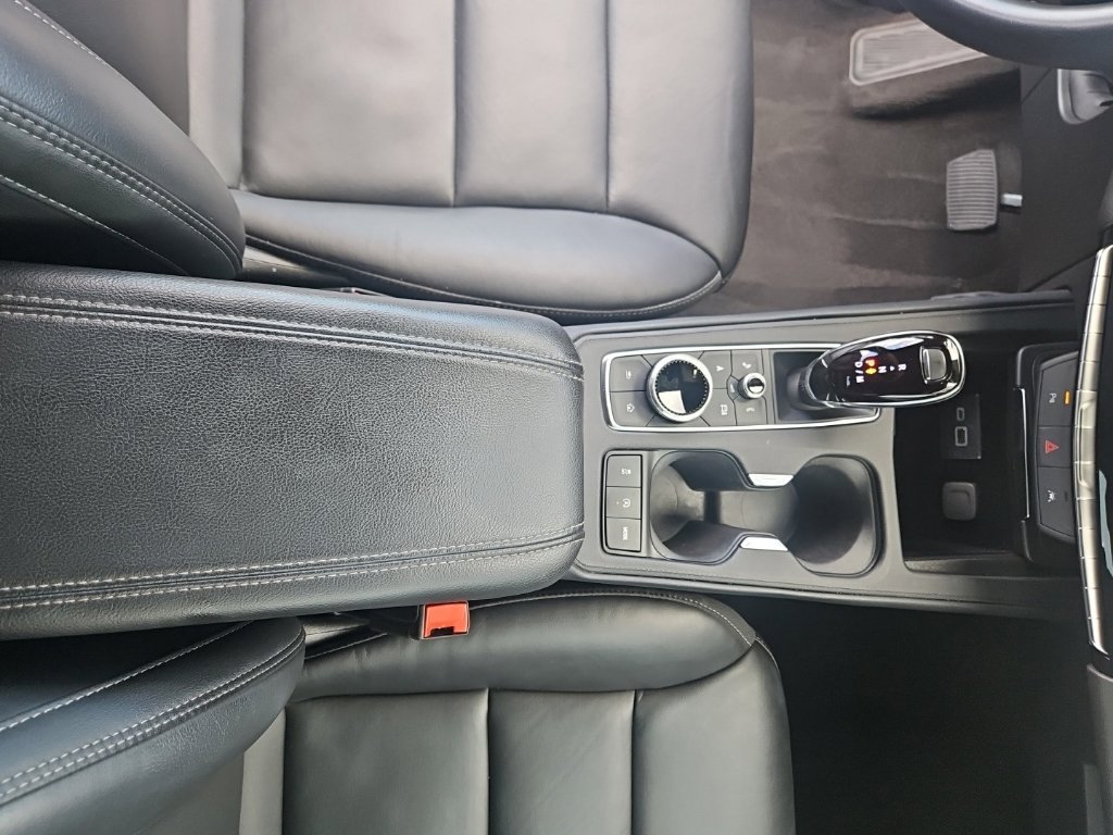 Used 2025 Cadillac XT4 Premium Luxury AWD/4WD image 19