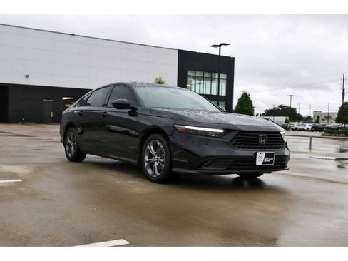 Used 2024 Honda Accord EX image 4