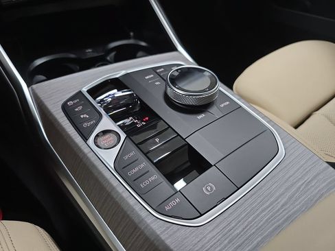 Used 2026 BMW 330i Sedan w/ Premium Package RWD image 18