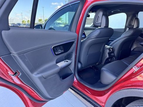 New 2026 Mercedes-Benz GLC 300 4MATIC image 17