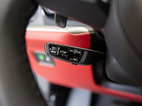 New 2024 Porsche Cayenne Coupe image 21