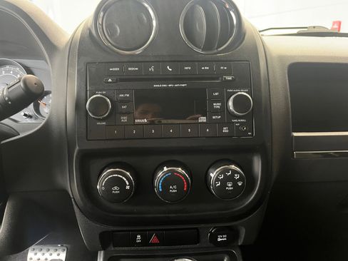 Used 2017 Jeep Patriot Sport w/ Power Value Group image 14