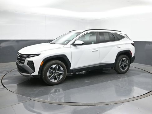 Used 2025 Hyundai Tucson SEL image 2