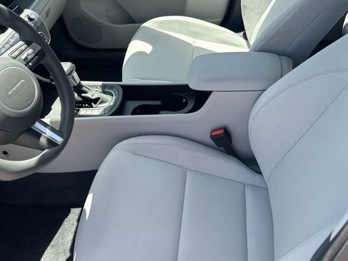 Certified 2025 Hyundai Kona SE FWD image 16