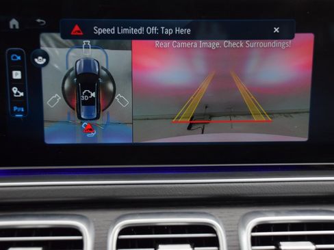 Certified 2025 Mercedes-Benz GLS 450 4MATIC image 32