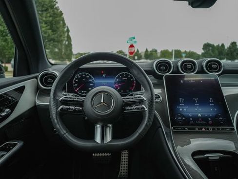 Certified 2024 Mercedes-Benz GLC 300 image 17