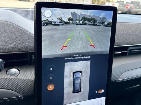 Certified 2025 Ford Mustang Mach-E Premium image 20