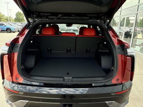 New 2025 Chevrolet Blazer EV SS w/ Performance Package AWD/4WD image 47