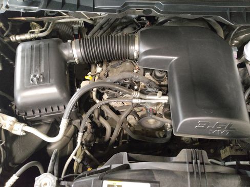 Used 2019 RAM 1500 Tradesman w/ Chrome Plus Package RWD image 30