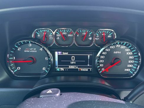 Used 2015 Chevrolet Silverado 2500 LT w/ LT Convenience Package image 11