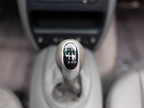 Used 2004 Porsche 911 Targa RWD image 86