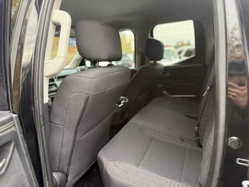 Used 2022 Toyota Tundra SR5 w/ SR5 Convenience Package image 16