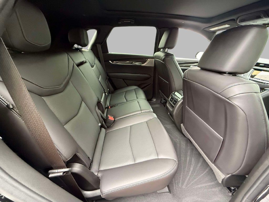 Certified 2026 Cadillac XT5 Sportv w/ LPO, Floor Liner Package AWD/4WD image 16