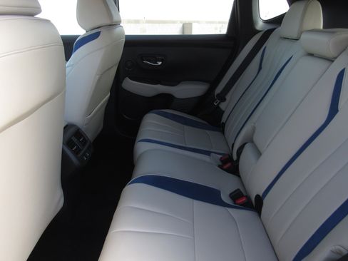 Certified 2025 Acura ADX A-Spec image 16