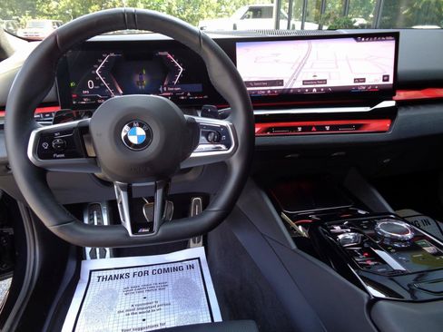 Used 2024 BMW 540i xDrive w/ Executive Package AWD/4WD image 11