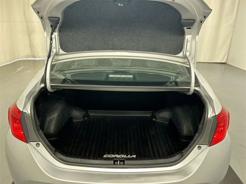 Used 2018 Toyota Corolla L image 23