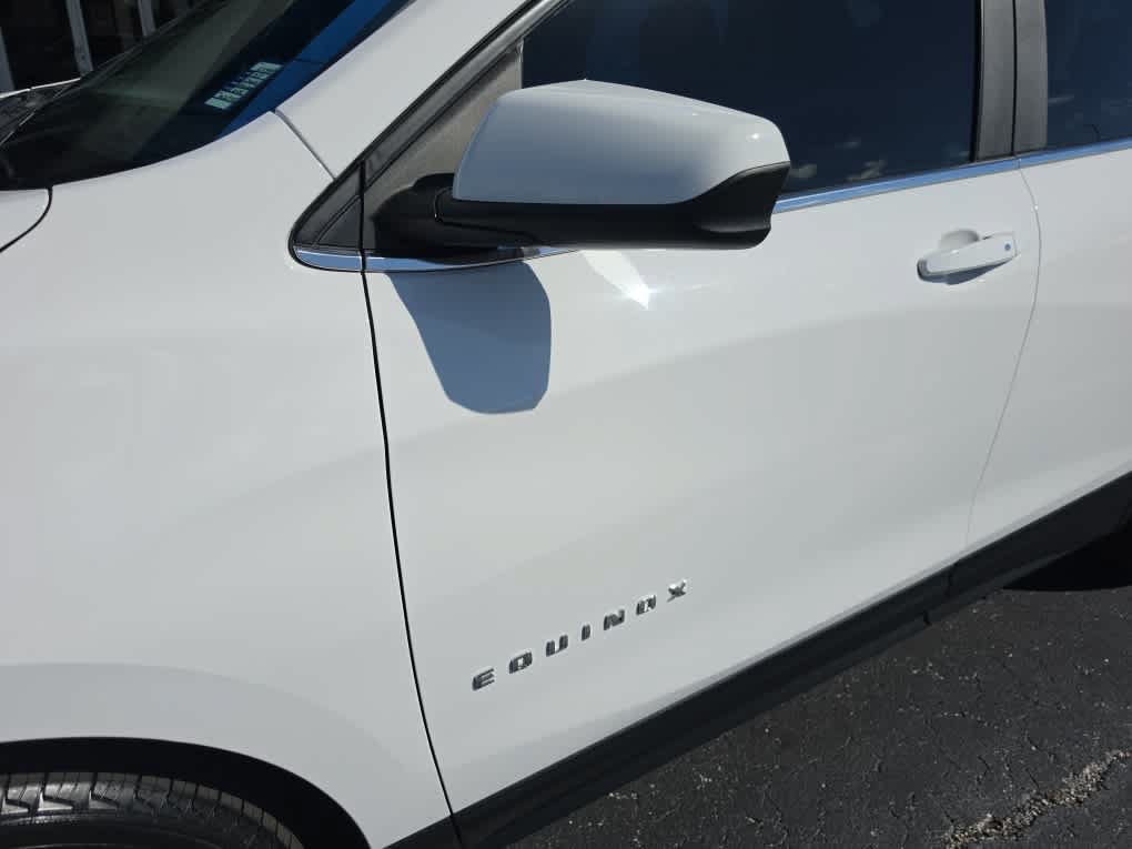 Used 2021 Chevrolet Equinox LT FWD image 12