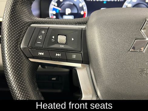 Used 2024 Mitsubishi Outlander SEL image 8