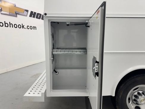 New 2026 Chevrolet Express 3500 w/ Power Convenience Package RWD image 29