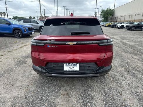 New 2025 Chevrolet Equinox EV LT w/ Convenience Package II image 6