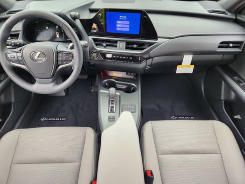 New 2026 Lexus UX 300h FWD image 18