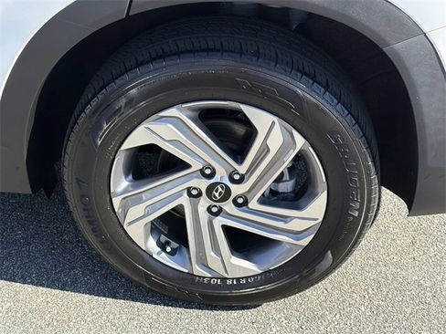 Certified 2023 Hyundai Santa Fe SEL w/ Premium Package image 20