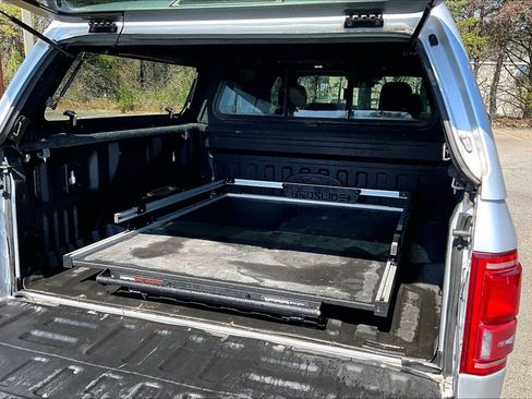 Used 2017 Ford F150 Platinum w/ Equipment Group 701A Luxury image 33