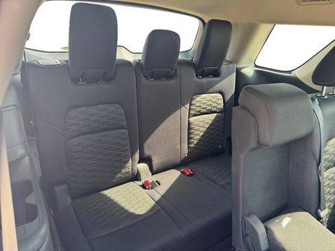 Used 2023 Nissan Pathfinder SV image 25