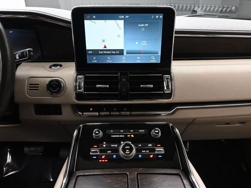 Used 2021 Lincoln Navigator L Reserve w/ Luxury Package image 30