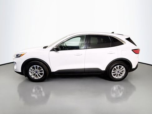 Used 2022 Ford Escape SE image 6