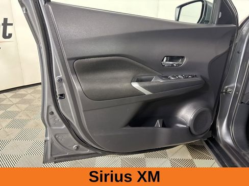 Used 2023 Nissan Kicks SV image 9