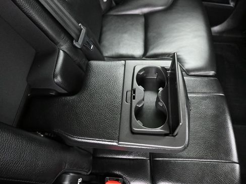 Used 2019 Volvo XC90 T6 Momentum w/ Protection Package Premier image 36