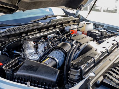 Used 2025 GMC Sierra 3500 Denali w/ Denali Reserve Package image 39