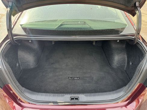 Used 2025 Nissan Altima 2.5 SV image 27