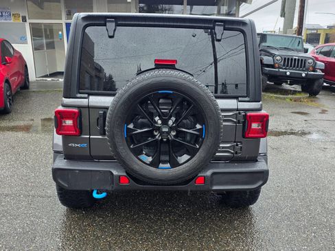 Used 2023 Jeep Wrangler Unlimited Sahara image 6